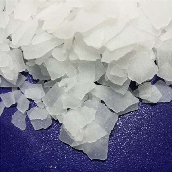 使用融雪劑生產(chǎn)廠(chǎng)家產(chǎn)品需要注意什么
