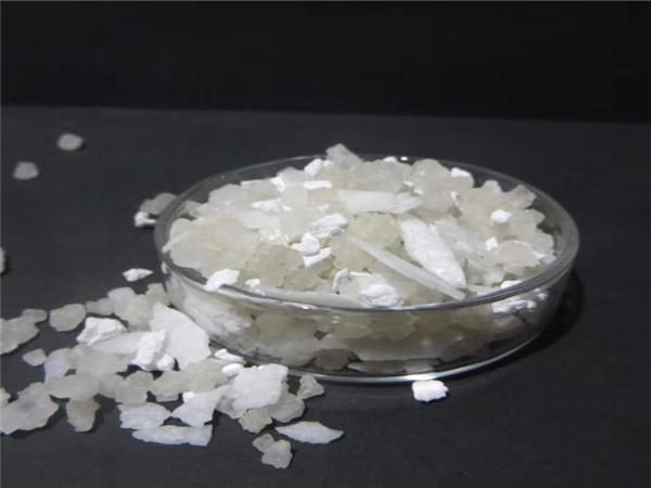 融雪劑生產(chǎn)廠(chǎng)家產(chǎn)品對汽車(chē)的腐蝕